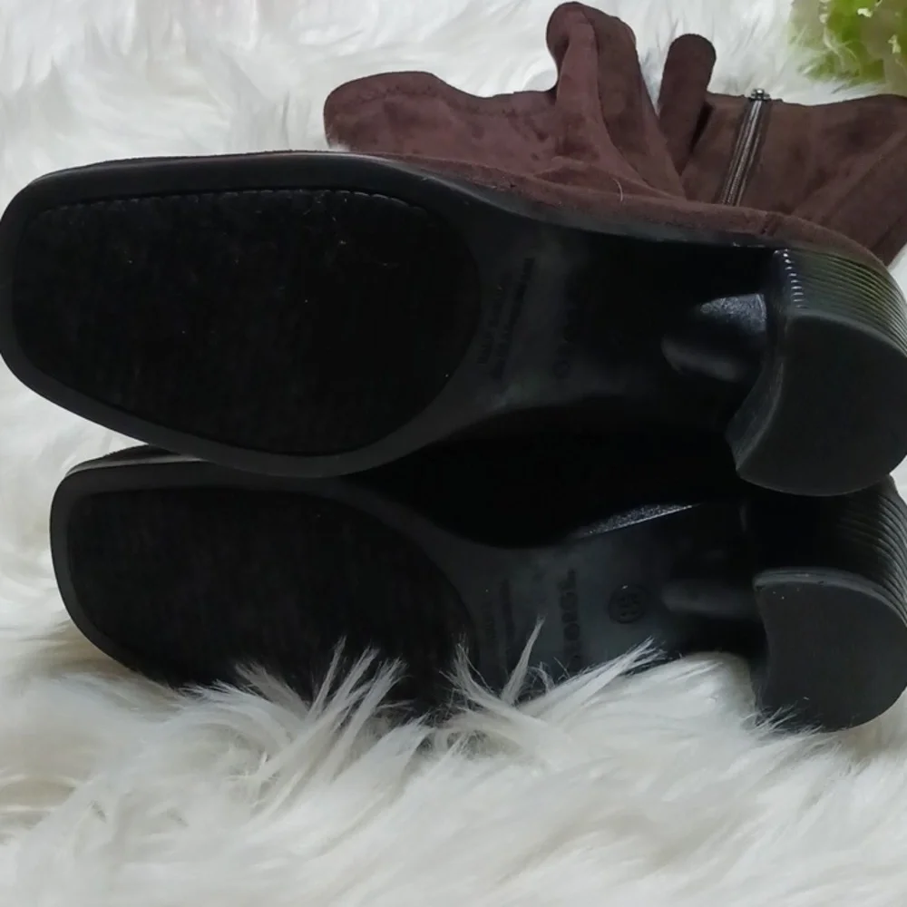 George 8.5 Brown fabric mid-rise boots, like new.